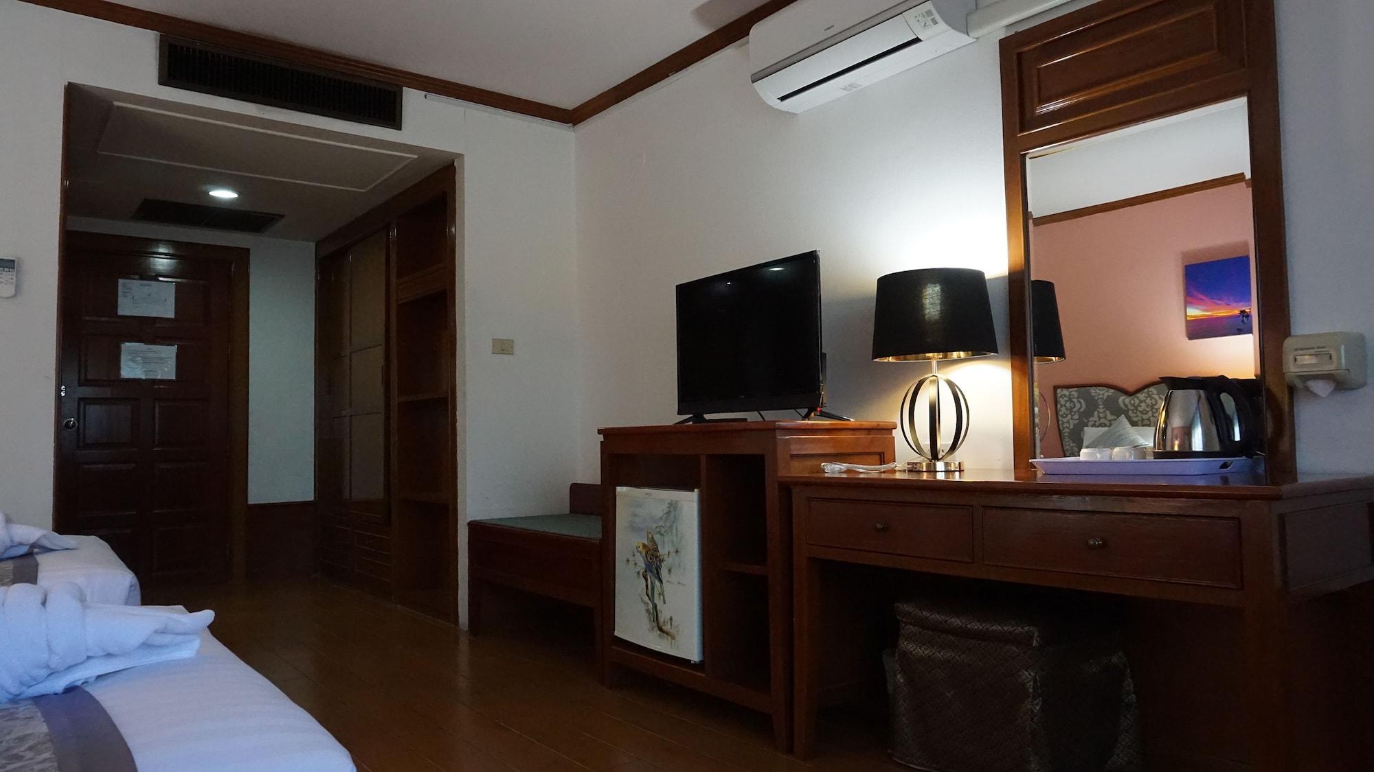 Wattana Park Hotel Транг Екстер'єр фото