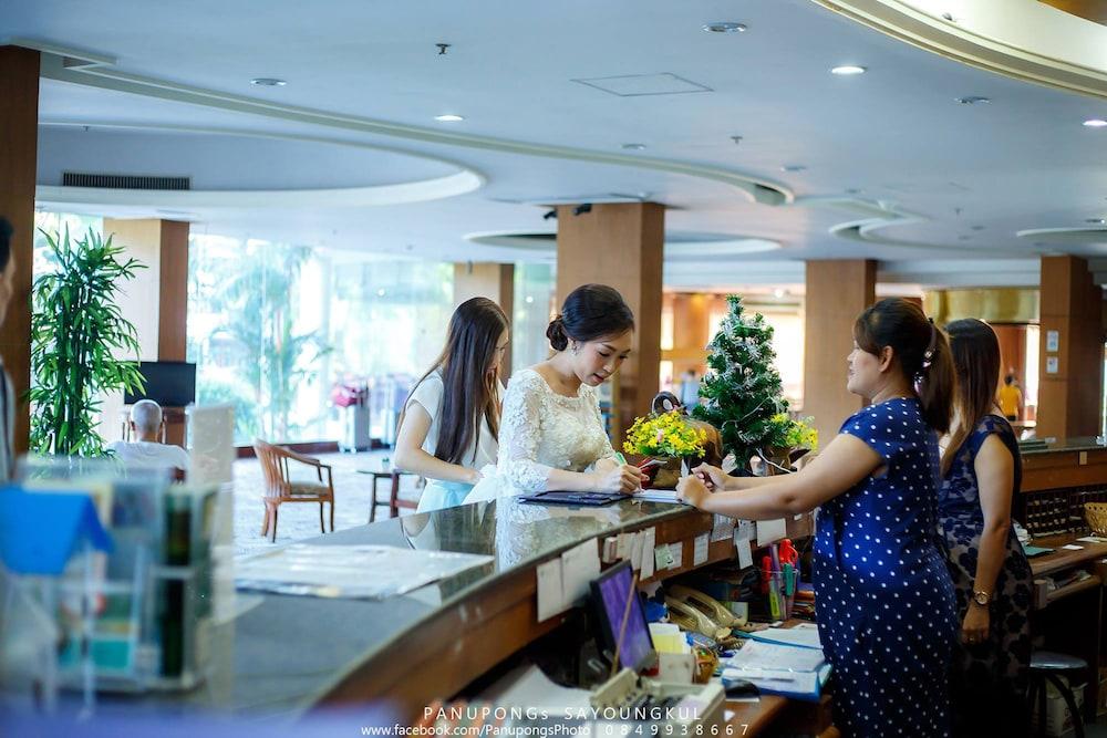 Wattana Park Hotel Транг Екстер'єр фото