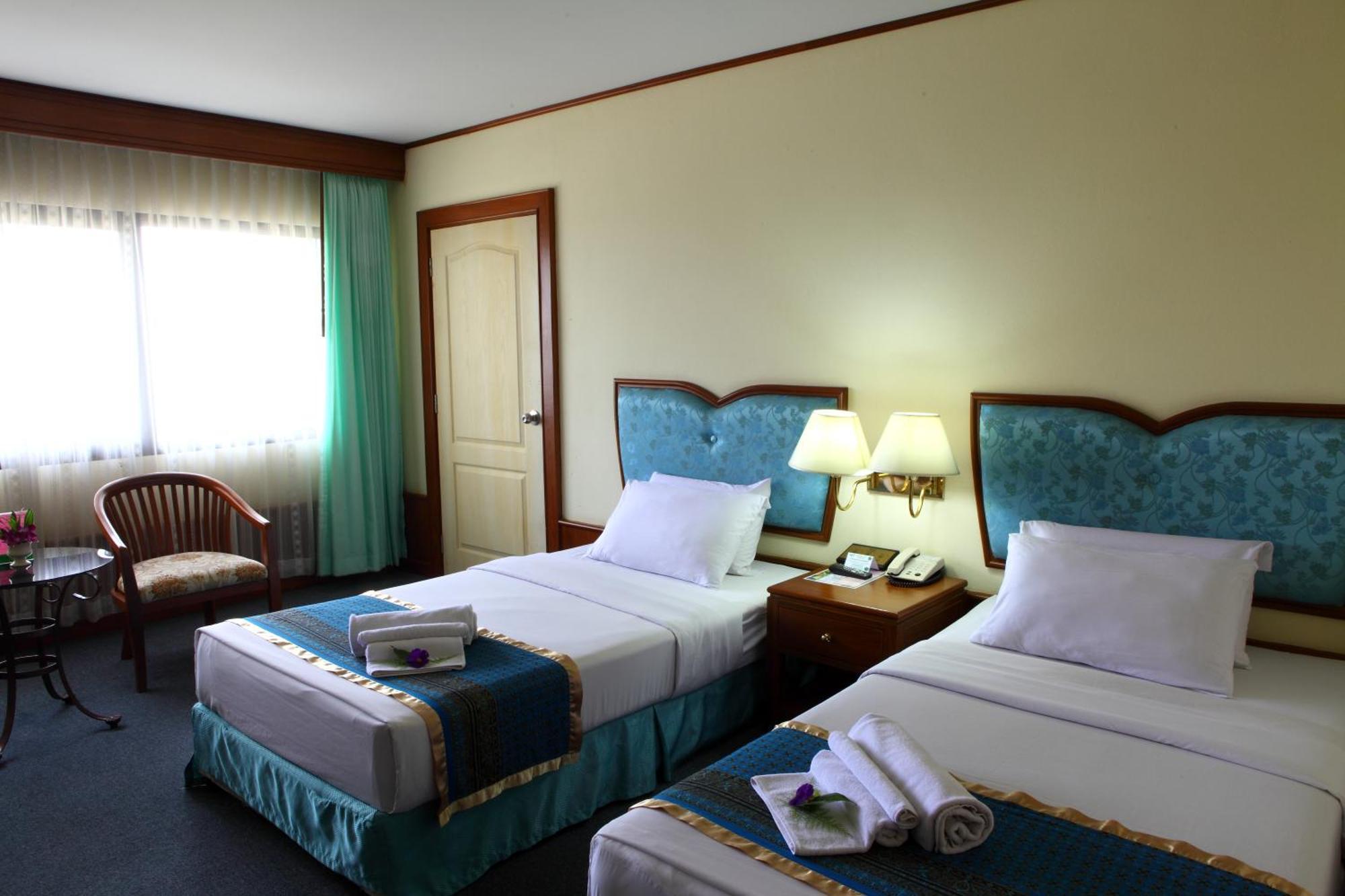 Wattana Park Hotel Транг Номер фото
