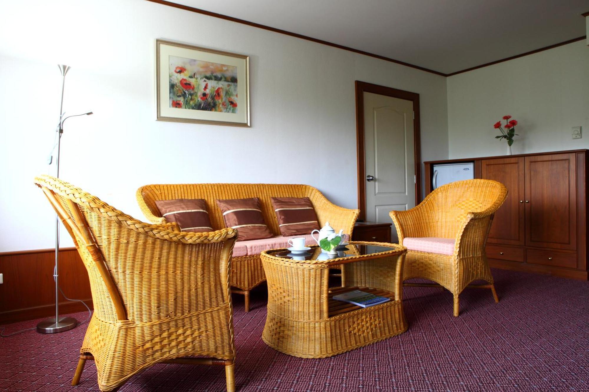Wattana Park Hotel Транг Номер фото
