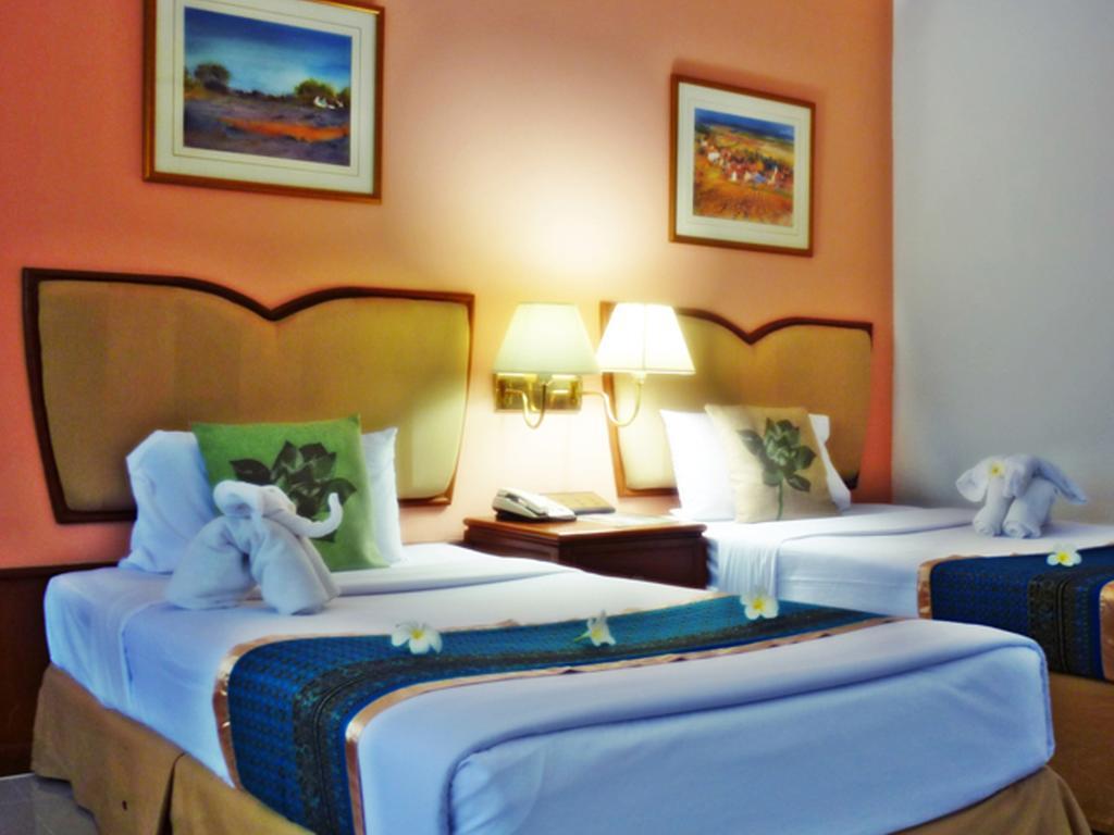 Wattana Park Hotel Транг Екстер'єр фото