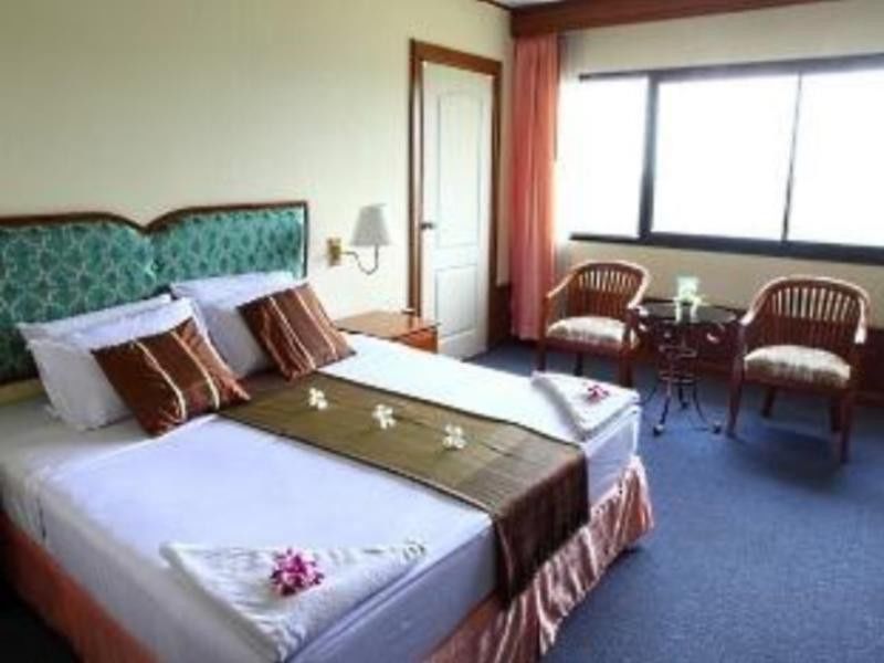 Wattana Park Hotel Транг Екстер'єр фото