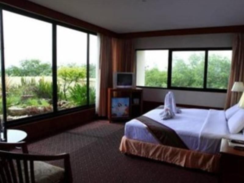 Wattana Park Hotel Транг Екстер'єр фото