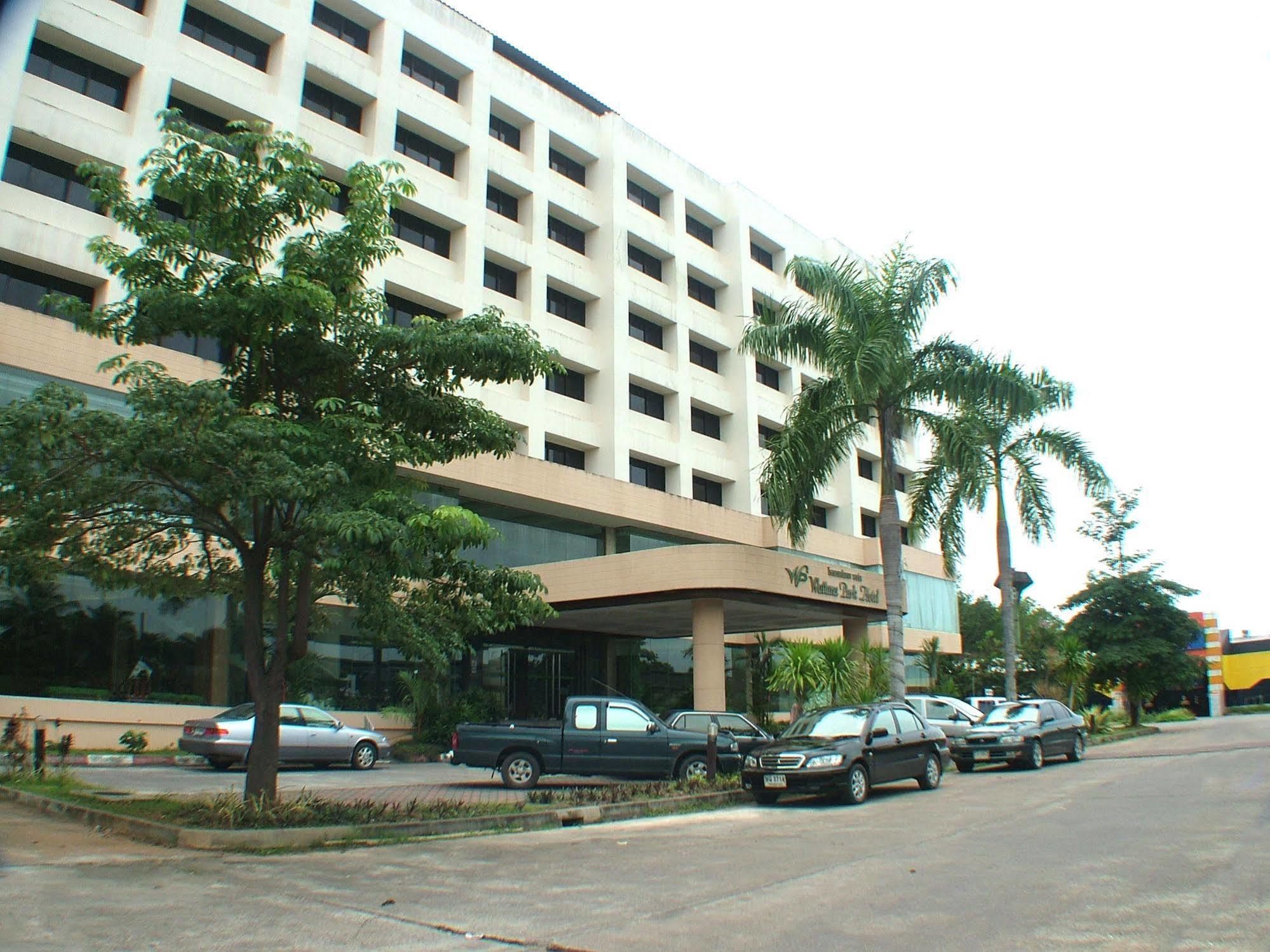 Wattana Park Hotel Транг Екстер'єр фото