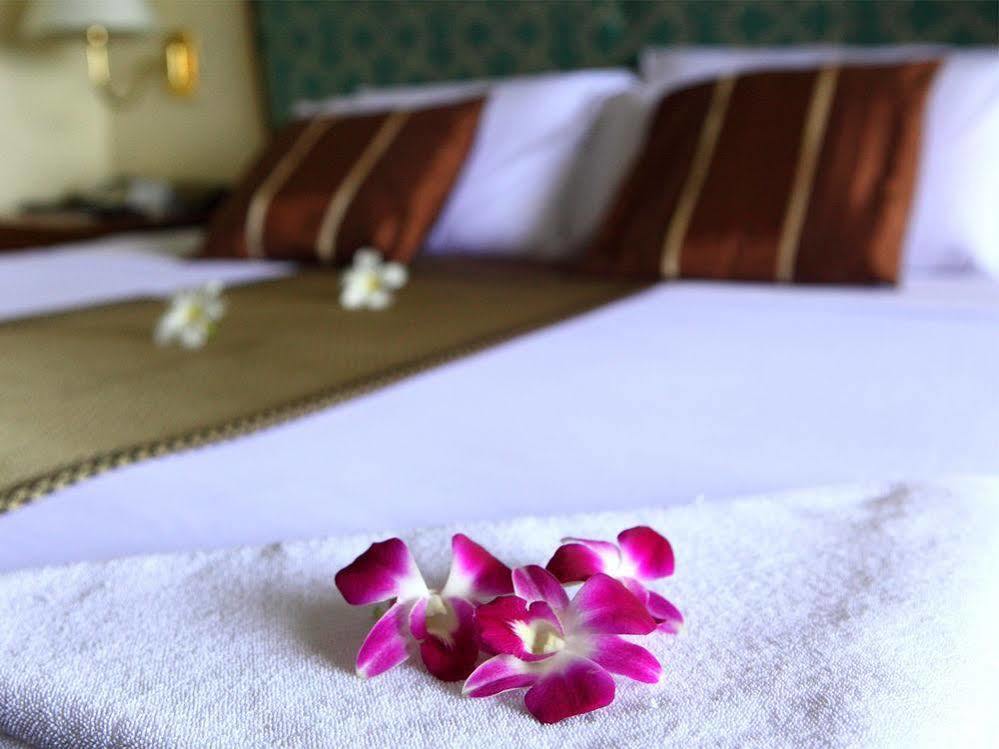 Wattana Park Hotel Транг Екстер'єр фото
