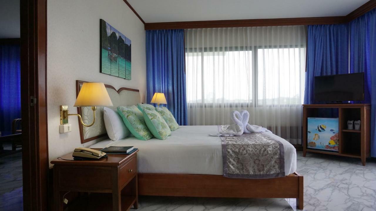 Wattana Park Hotel Транг Екстер'єр фото